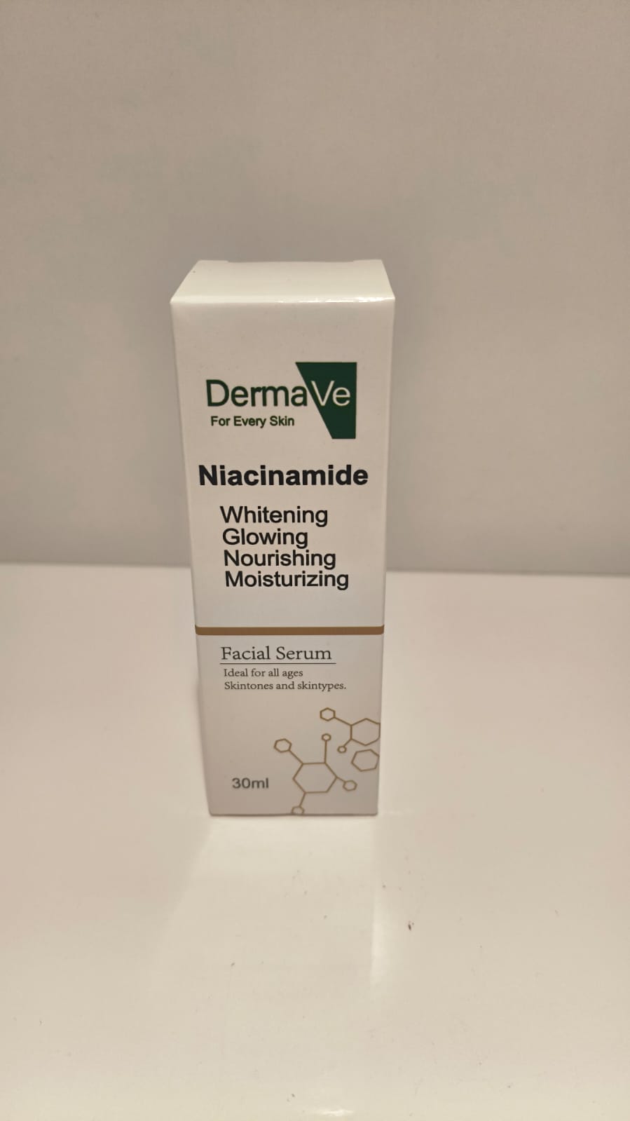 DermaVe Niacinamide Brightening & Nourishing Facial Serum for All Skin Types (30ml)