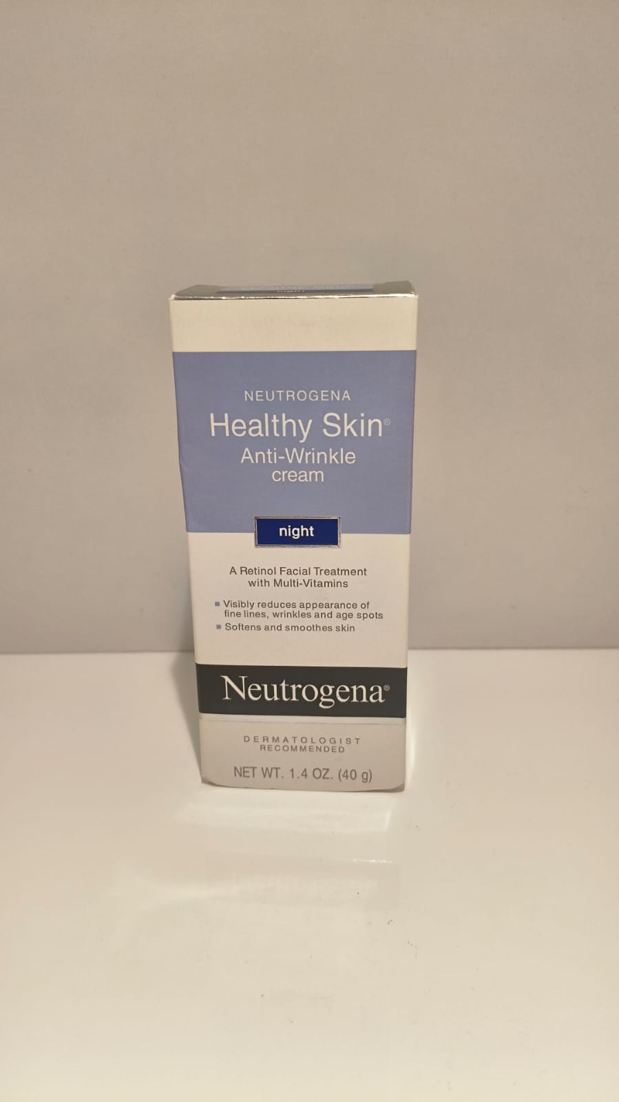 Neutrogena Healthy Skin Anti-Wrinkle Night Cream with Retinol & Multi-Vitamins (1.4 oz / 40g)